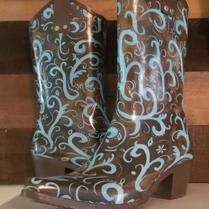 Rain BOPS by Beehive Cowgirl Rainboot W7